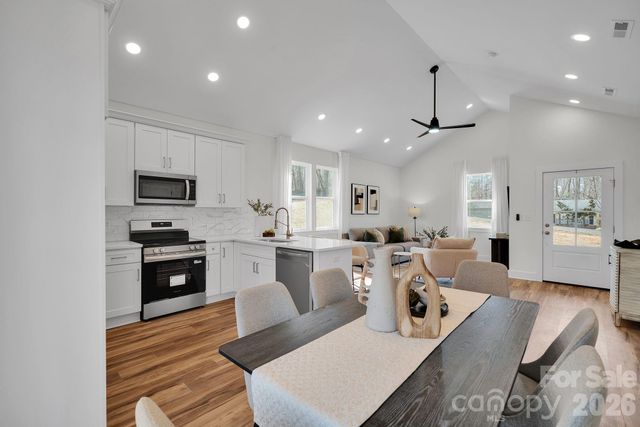 122 Plum Tree Lane, Statesville, NC 28677