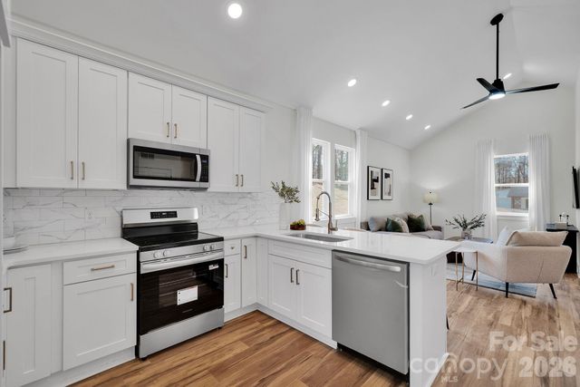 122 Plum Tree Lane, Statesville, NC 28677