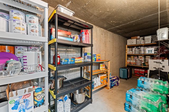 3422 W BRIAR DR, West Jordan, UT 84084