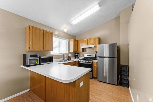 3422 W BRIAR DR, West Jordan, UT 84084
