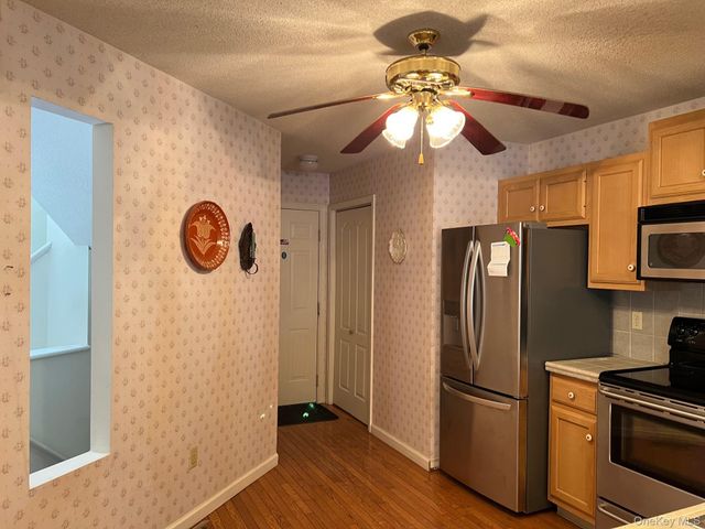 508 Somerset Court, Fishkill, NY 12524