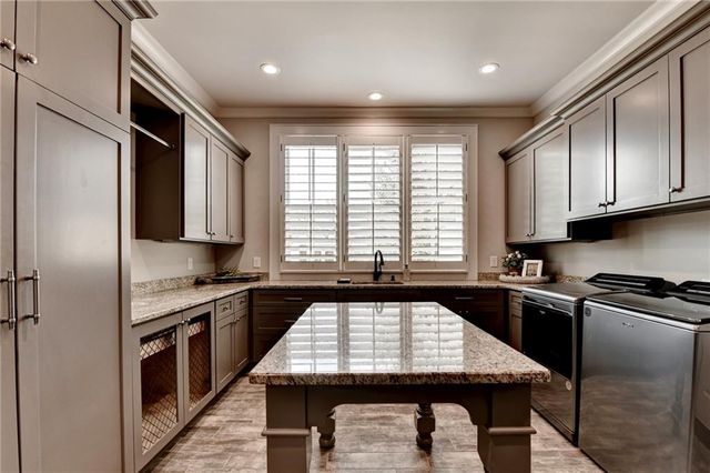 989 Crescent River Pass, Suwanee, GA 30024