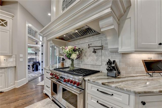 989 Crescent River Pass, Suwanee, GA 30024