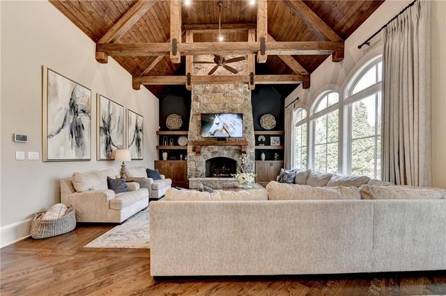 989 Crescent River Pass, Suwanee, GA 30024