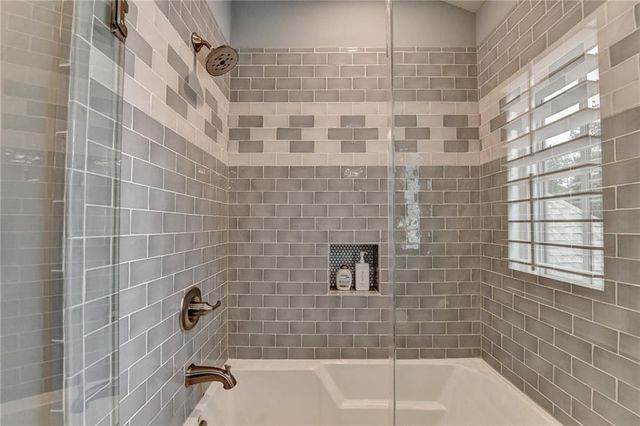 989 Crescent River Pass, Suwanee, GA 30024