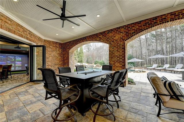 989 Crescent River Pass, Suwanee, GA 30024