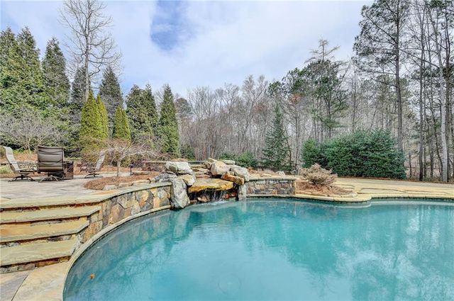 989 Crescent River Pass, Suwanee, GA 30024