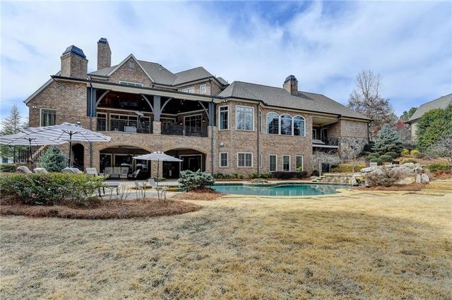 989 Crescent River Pass, Suwanee, GA 30024