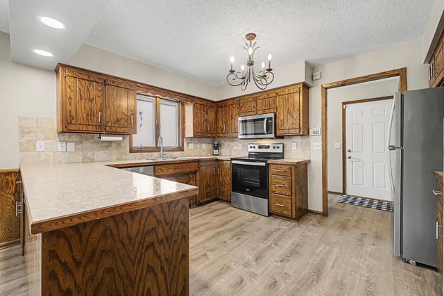 521 Mcdevitt Street, Shakopee, MN 55379