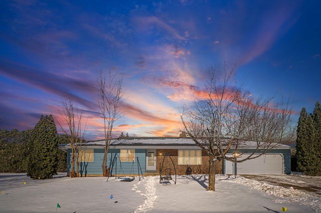 521 Mcdevitt Street, Shakopee, MN 55379