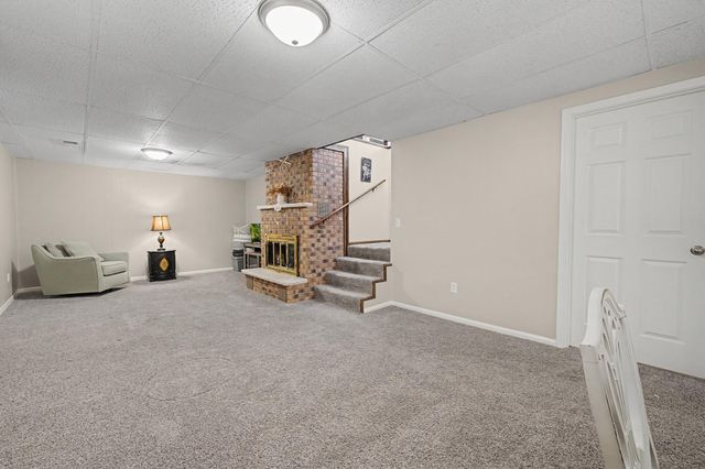 521 Mcdevitt Street, Shakopee, MN 55379