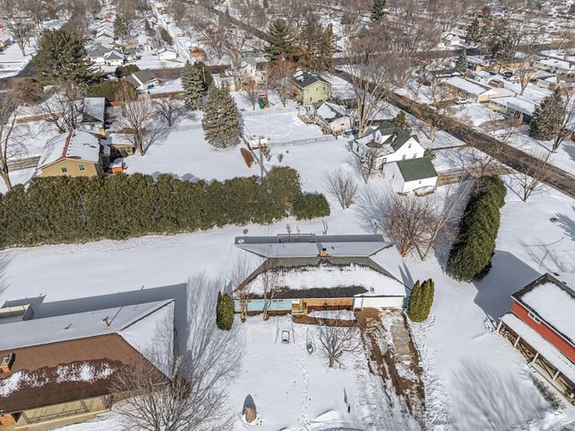 521 Mcdevitt Street, Shakopee, MN 55379