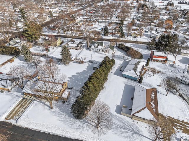 521 Mcdevitt Street, Shakopee, MN 55379