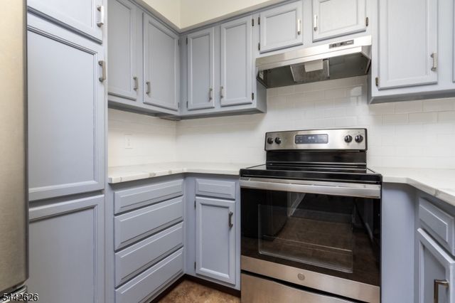 24 Wescott Road 24, Bedminster Twp., NJ 07921