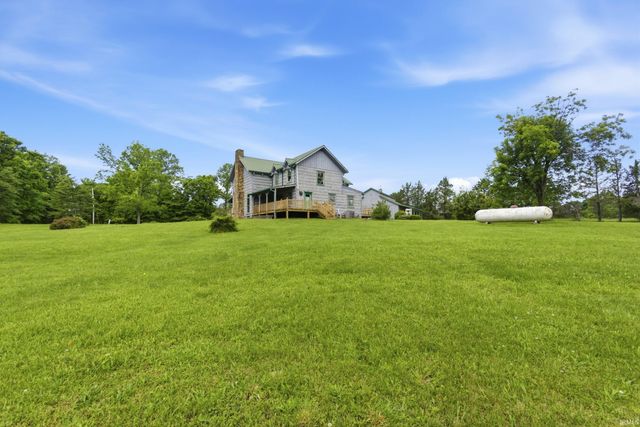 11136 Fiscus Cemetery Road, Coal City, IN 47427