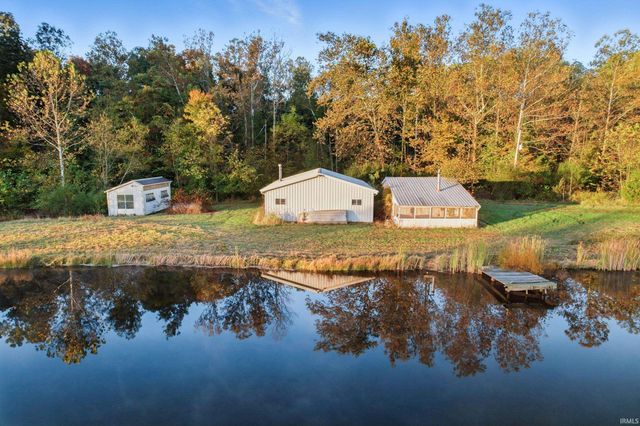 11136 Fiscus Cemetery Road, Coal City, IN 47427