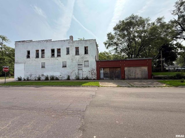 2022 W LINCOLN Avenue, Peoria, IL 61605