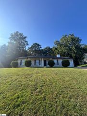 34 Shore Drive, Greenville, SC 29611