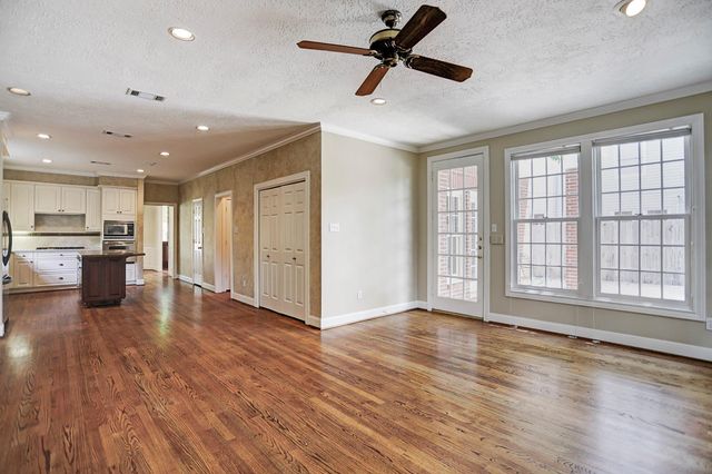 3719 Carlon Street, Houston, TX 77005