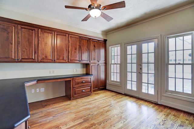 3719 Carlon Street, Houston, TX 77005