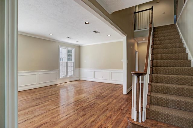 3719 Carlon Street, Houston, TX 77005