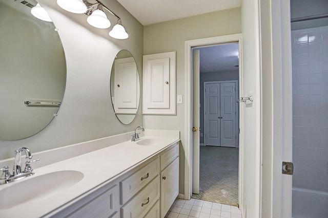 3719 Carlon Street, Houston, TX 77005