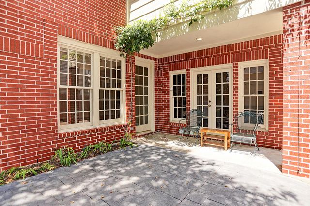 3719 Carlon Street, Houston, TX 77005