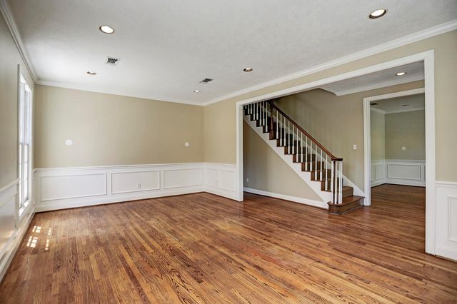 3719 Carlon Street, Houston, TX 77005