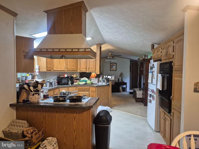 83 MILLER LN, Honey Brook, PA 19344