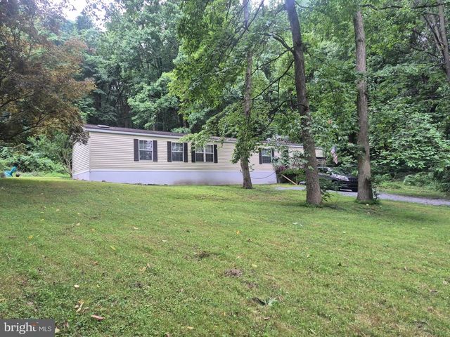 83 MILLER LN, Honey Brook, PA 19344