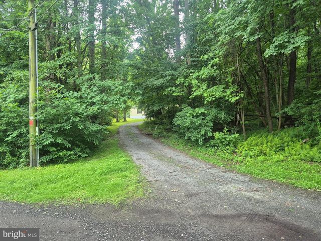 83 MILLER LN, Honey Brook, PA 19344