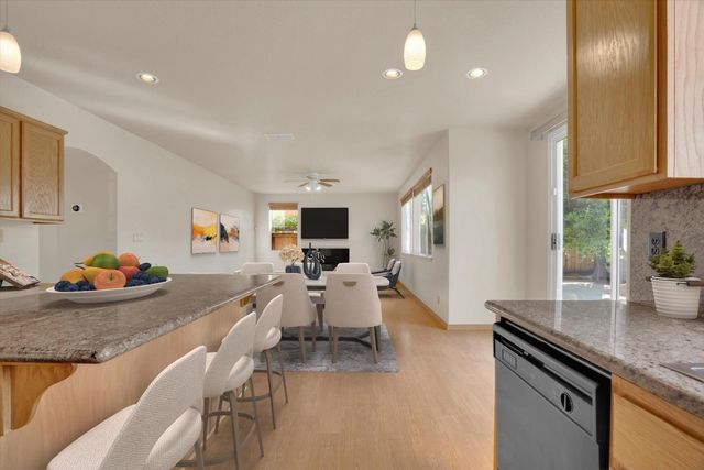 6307 Brook Hollow Cir, Stockton, CA 95219