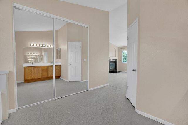 6307 Brook Hollow Cir, Stockton, CA 95219