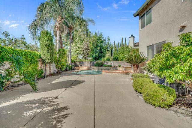 6307 Brook Hollow Cir, Stockton, CA 95219