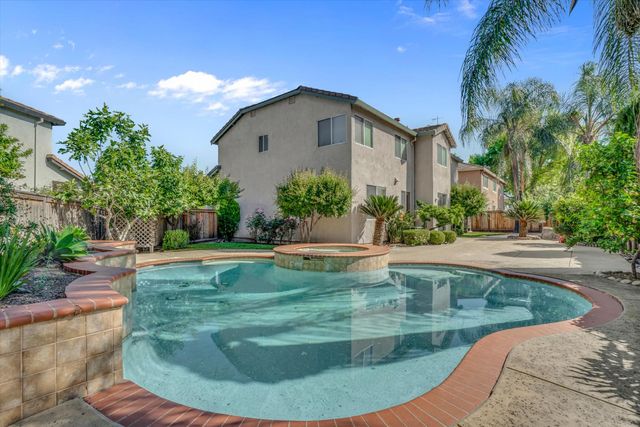 6307 Brook Hollow Cir, Stockton, CA 95219