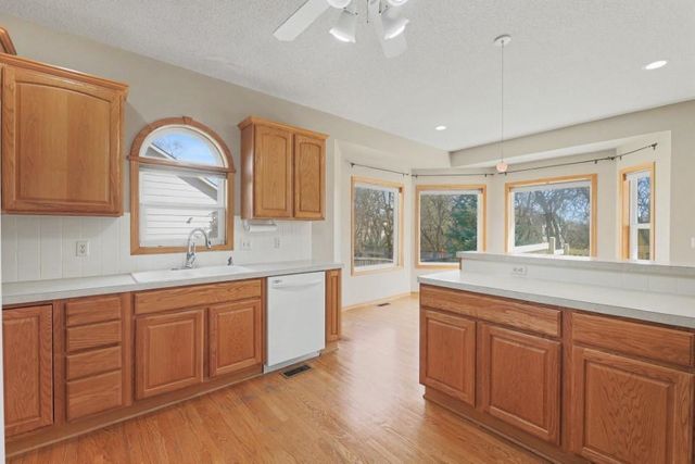 728 N Ritchfield St, Wichita, KS 67206