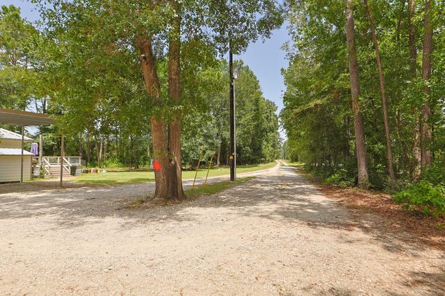 7420 Jackson Road, Montgomery, TX 77316