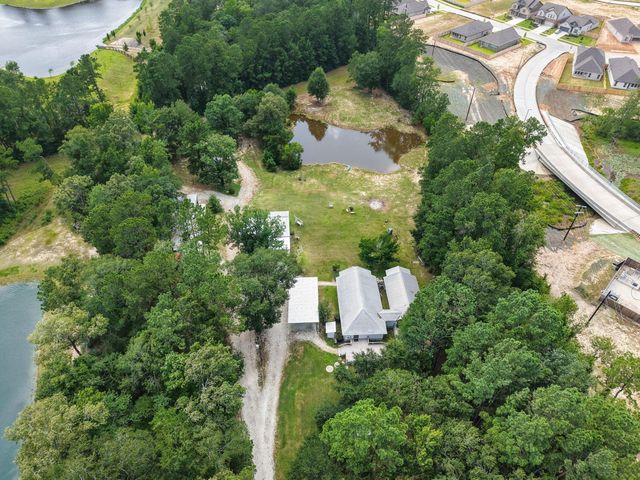 7420 Jackson Road, Montgomery, TX 77316