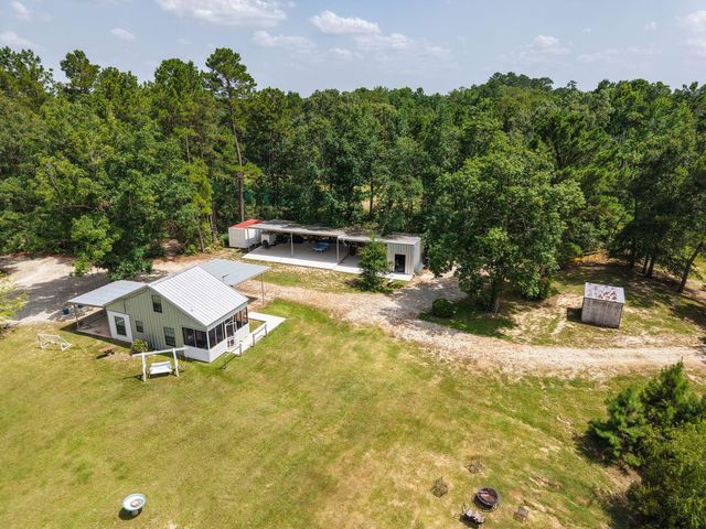 7420 Jackson Road, Montgomery, TX 77316