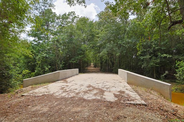 7420 Jackson Road, Montgomery, TX 77316