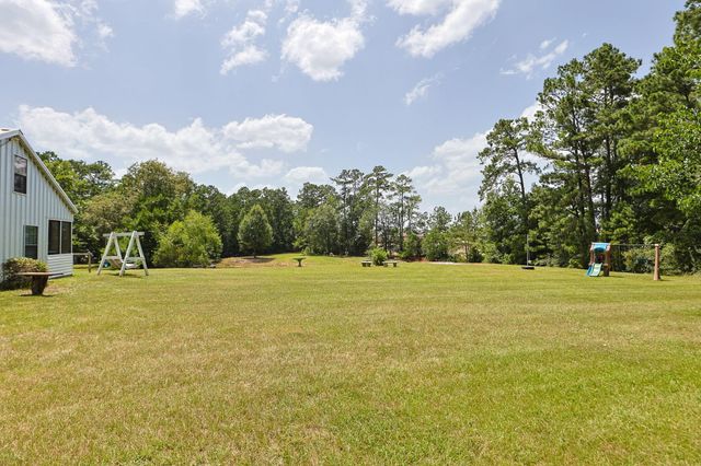7420 Jackson Road, Montgomery, TX 77316