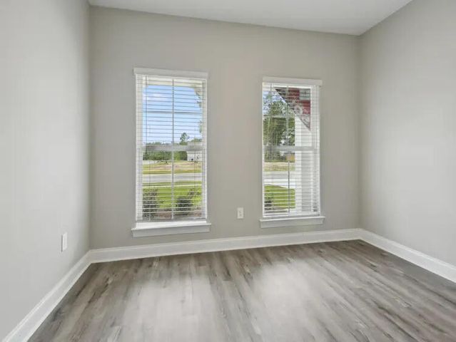 107 S Founders Way, Hattiesburg, MS 39401