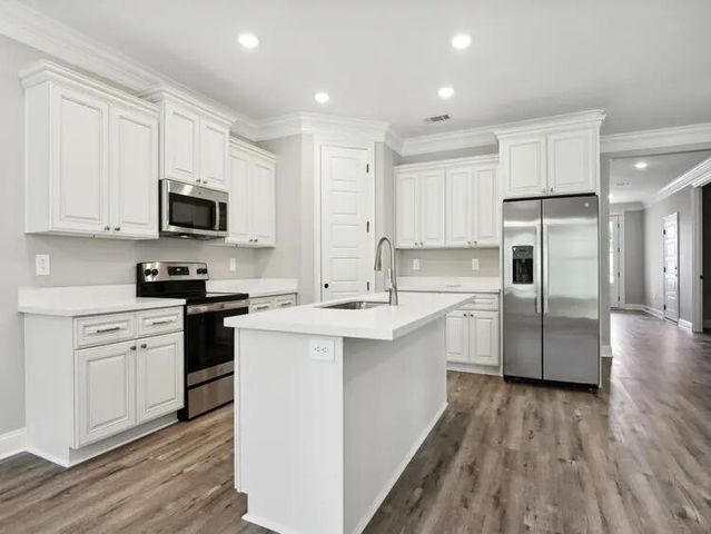 107 S Founders Way, Hattiesburg, MS 39401