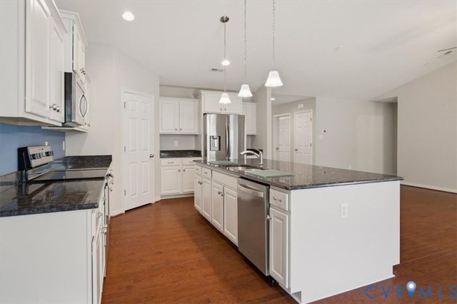 8230 Bald Cypress Dr, Mechanicsville, VA 23111