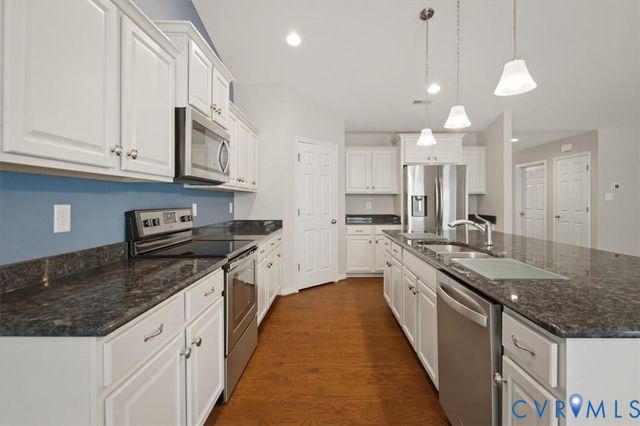 8230 Bald Cypress Dr, Mechanicsville, VA 23111