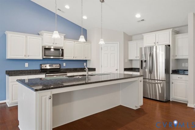 8230 Bald Cypress Dr, Mechanicsville, VA 23111