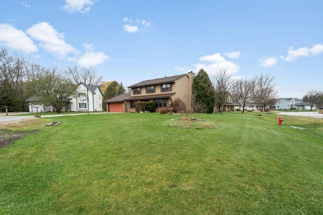 7932 112th AVENUE, Pleasant Prairie, WI 53158