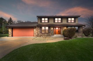 7932 112th AVENUE, Pleasant Prairie, WI 53158