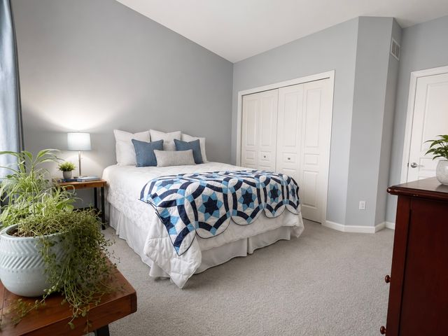 2815 NORMANDY Circle, Naperville, IL 60564