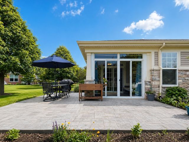 2815 NORMANDY Circle, Naperville, IL 60564